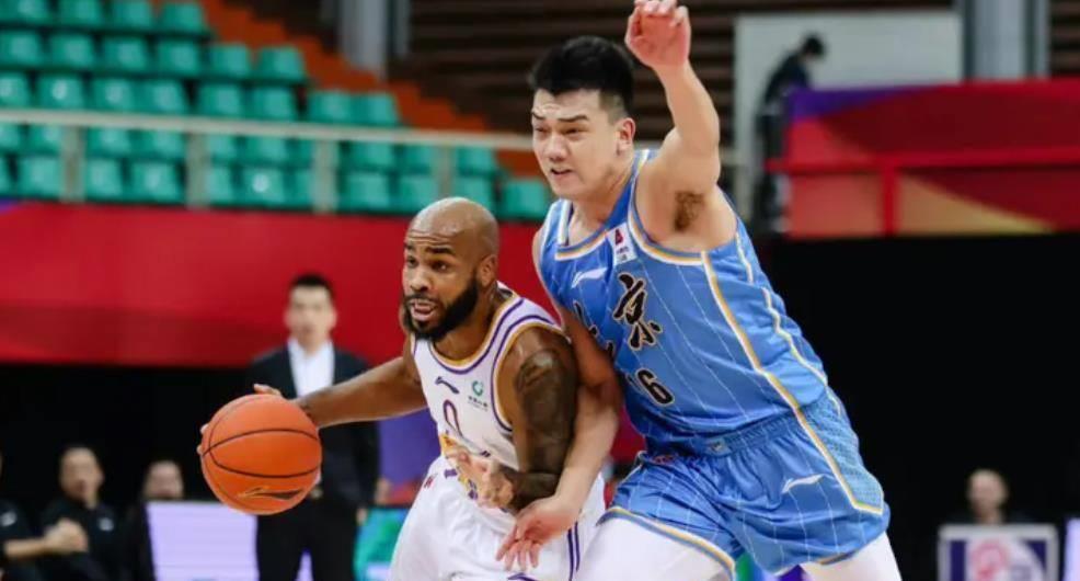 四川金强队备战努力，矢志夺取对手的胜利