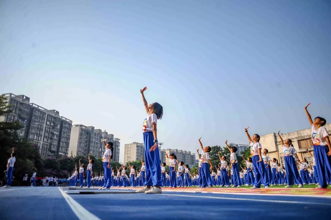 欧国联冠军之争擦出火花，强队仍需奋力拼搏的简单介绍