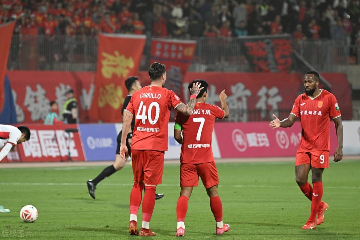 包含中甲第16轮杀疯了！广州豹0-2铁人1-0铜梁龙4-3绝杀，积分的词条
