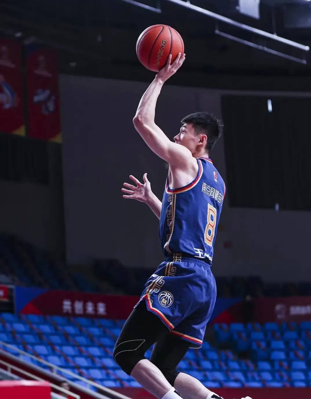 关于王岚嵚13分5篮板4助攻，辽宁大胜福建的信息